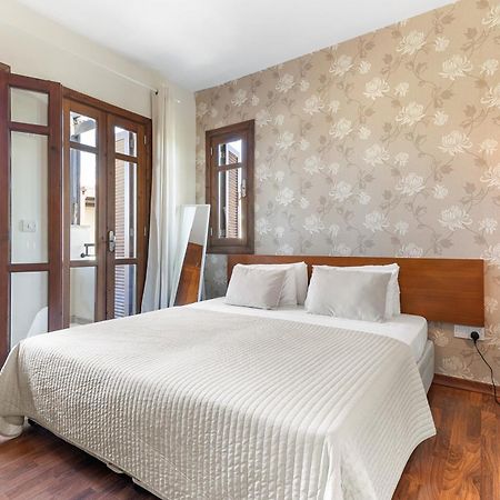 2 Bedroom Apartment Assia With Communal Pool, Aphrodite Hills Resort Kouklia Luaran gambar
