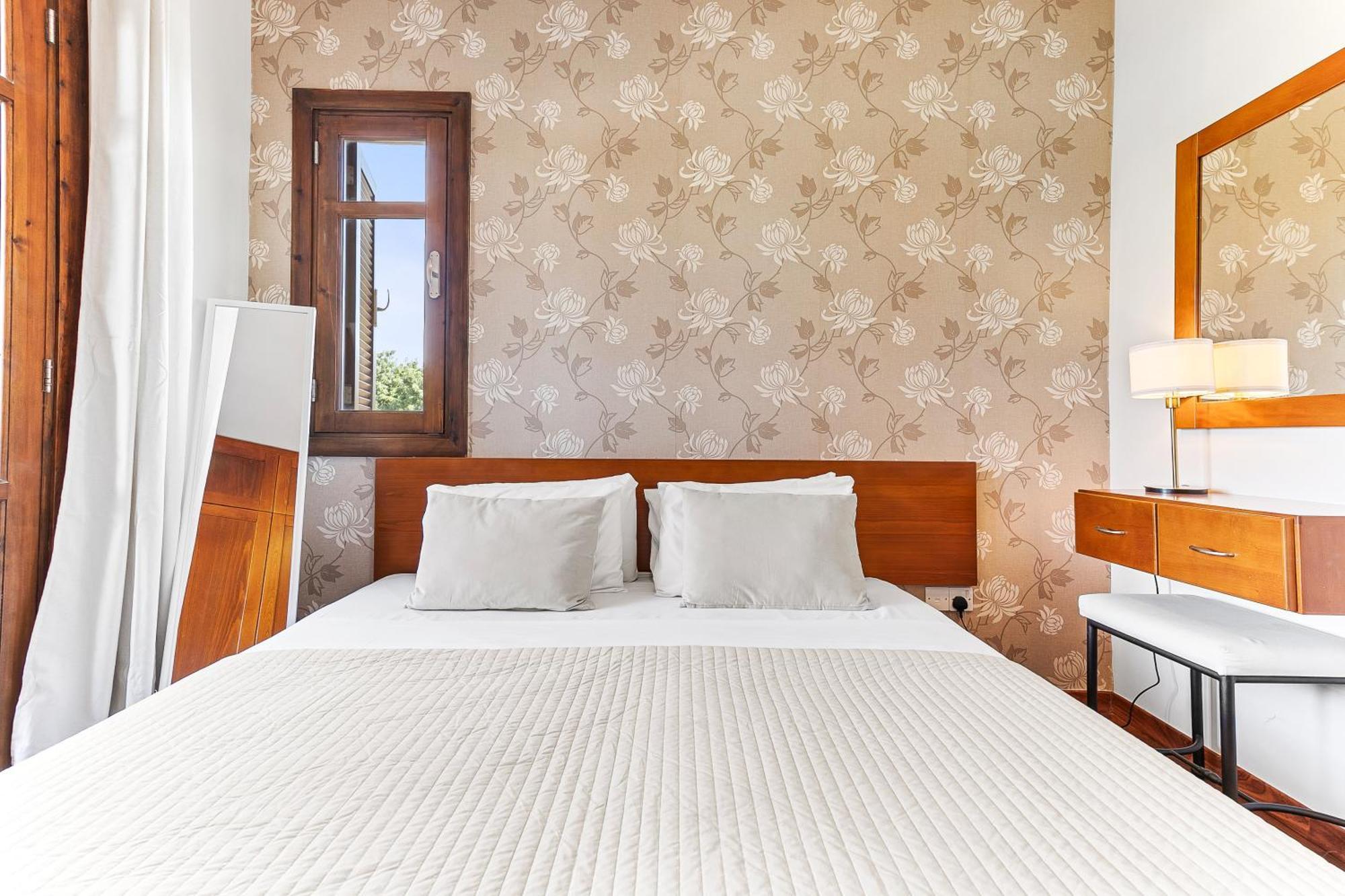 2 Bedroom Apartment Assia With Communal Pool, Aphrodite Hills Resort Kouklia Luaran gambar